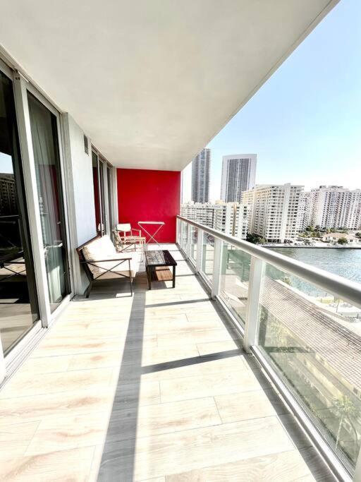 Luxury Condo Steps From Beach Hallandale Beach Eksteriør bilde